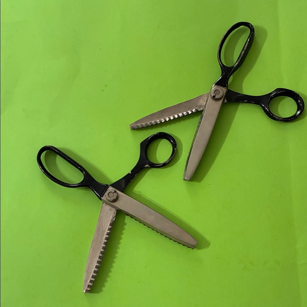 Vintage Wiss CB7 Shears (Pinking Shears) - set of 2
